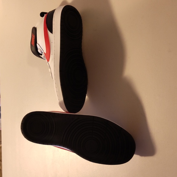 Nike Court Borough Mid 6Y - Picture 4 of 5